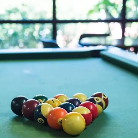 Magnifica Con Piscina Y Barbacoa Βίλα