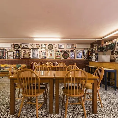 Magnifica Con Piscina Y Barbacoa Villa